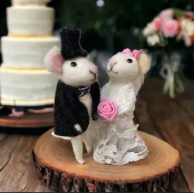 Bride and Groom Mice Couple Wedding Gift Wedding Cake Topper Bride Shower Gift For Wedding Couple