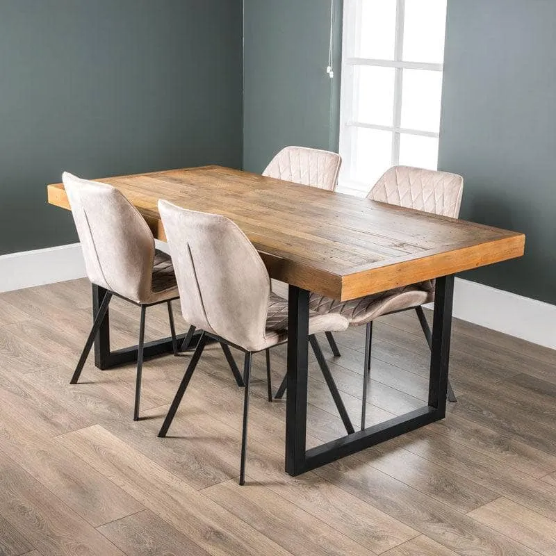 Lincoln Fixed Table & Chairs