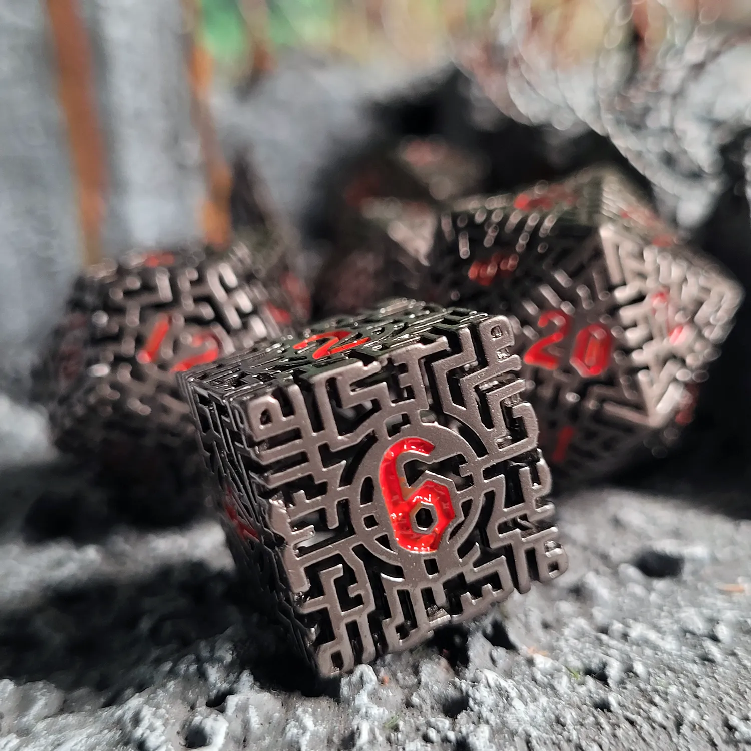 Mad Maze Hollow Metal Dice Set