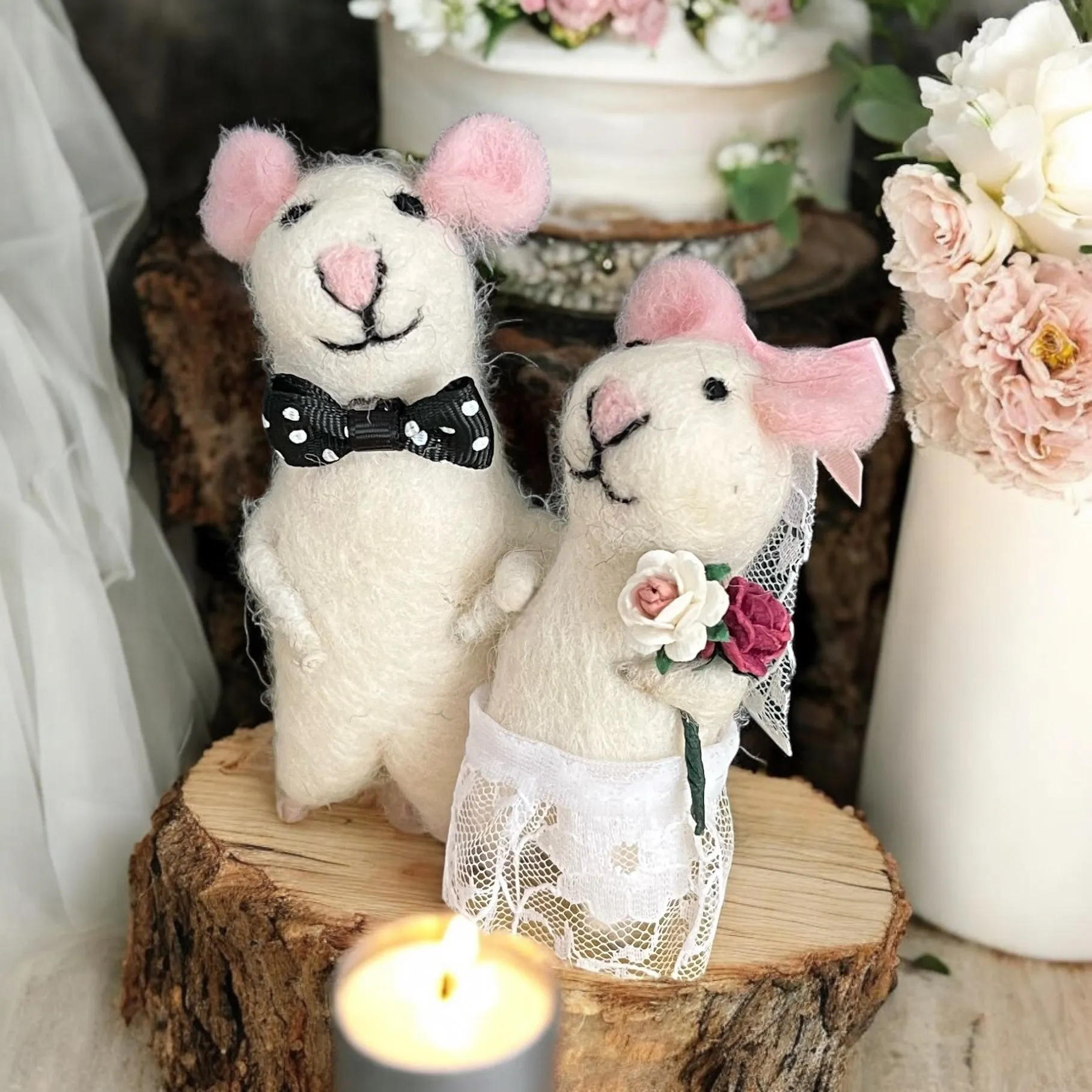 Wedding Couple Bride and Groom Mice